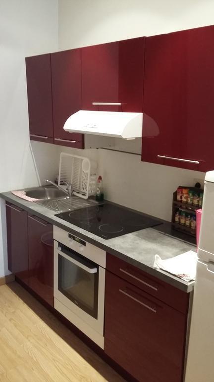 Central Red Apartment Brussels Ngoại thất bức ảnh