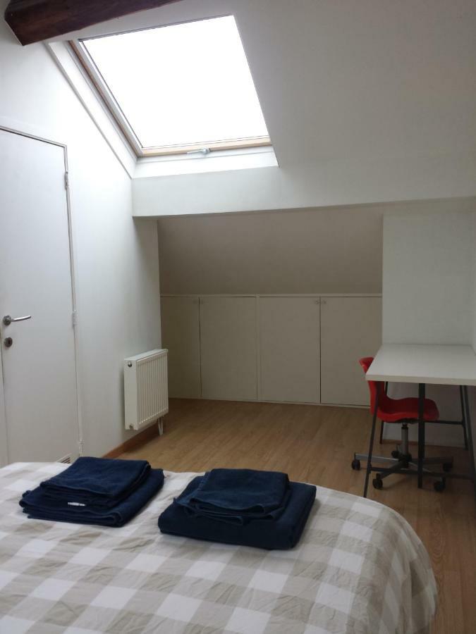 Central Red Apartment Brussels Ngoại thất bức ảnh