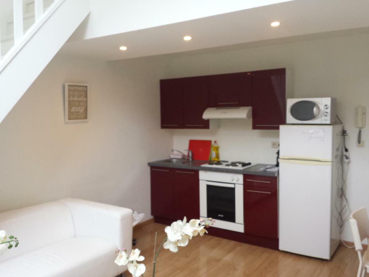 Central Red Apartment Brussels Ngoại thất bức ảnh